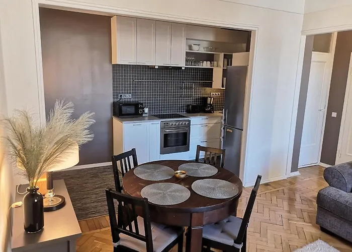 Gonsiori 3 Tenors Apartment
